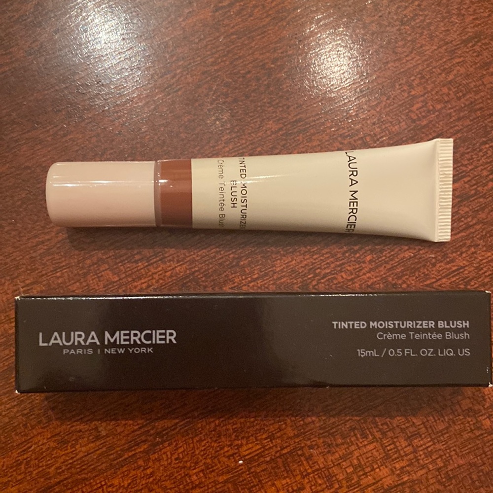 Laura Mercier tinted moisturizer blush in French Riviera